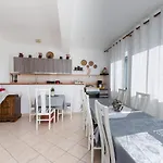 بيت ضيافة Mladen P 2*