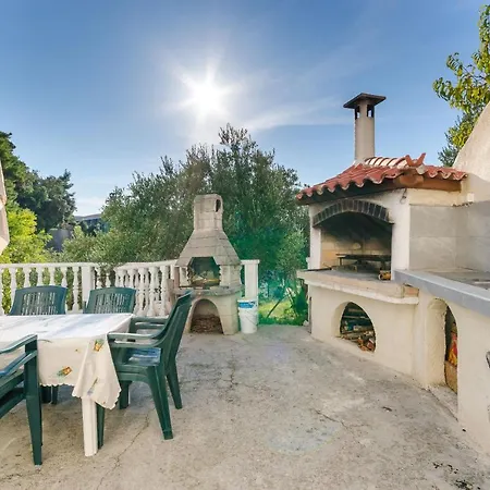 Mladen P Guest house 2*